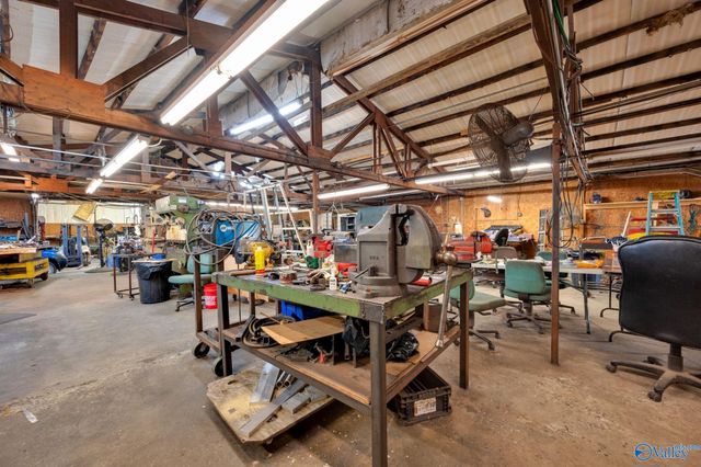 51 N Vantown School Rd, Flintville, TN 37335