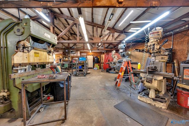 51 N Vantown School Rd, Flintville, TN 37335