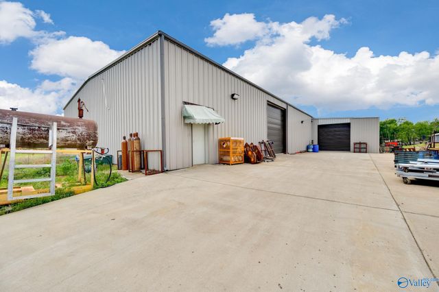 51 N Vantown School Rd, Flintville, TN 37335