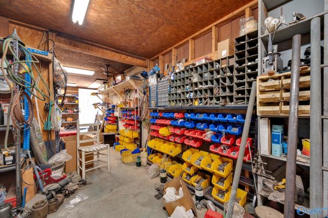 51 N Vantown School Rd, Flintville, TN 37335