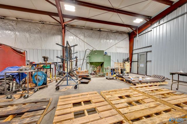 51 N Vantown School Rd, Flintville, TN 37335