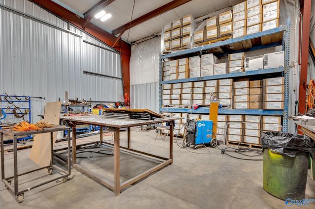 51 N Vantown School Rd, Flintville, TN 37335