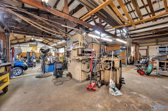 51 N Vantown School Rd, Flintville, TN 37335