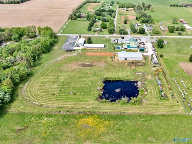 51 N Vantown School Rd, Flintville, TN 37335