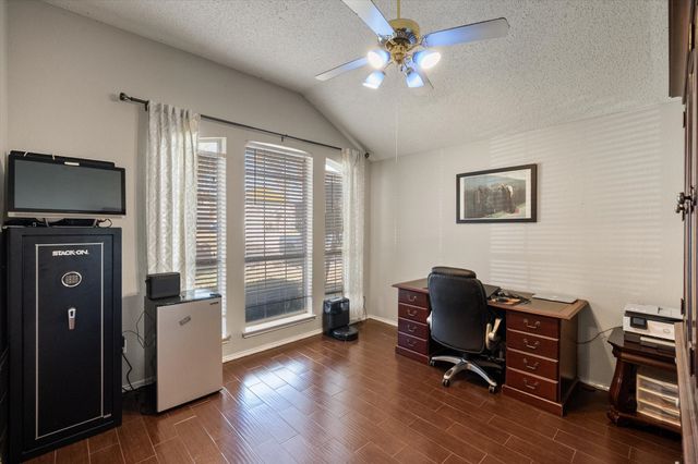 1608 Crestmeadow Lane, Mansfield, TX 76063