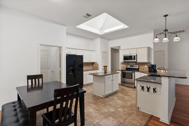 1608 Crestmeadow Lane, Mansfield, TX 76063