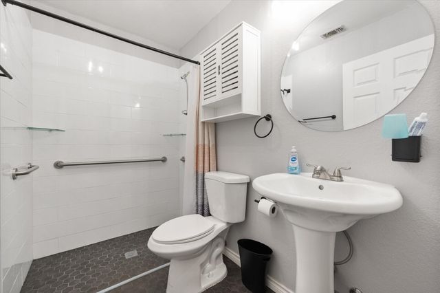 1608 Crestmeadow Lane, Mansfield, TX 76063