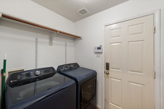 1608 Crestmeadow Lane, Mansfield, TX 76063