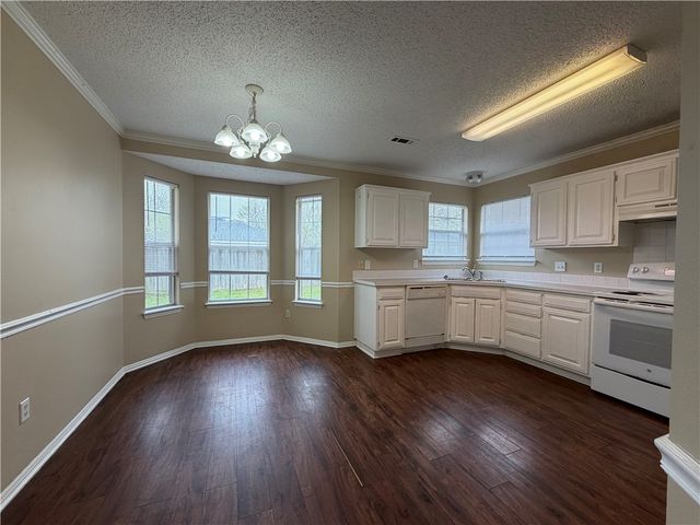 2616 Meadow Lake Street, Springdale, AR 72764