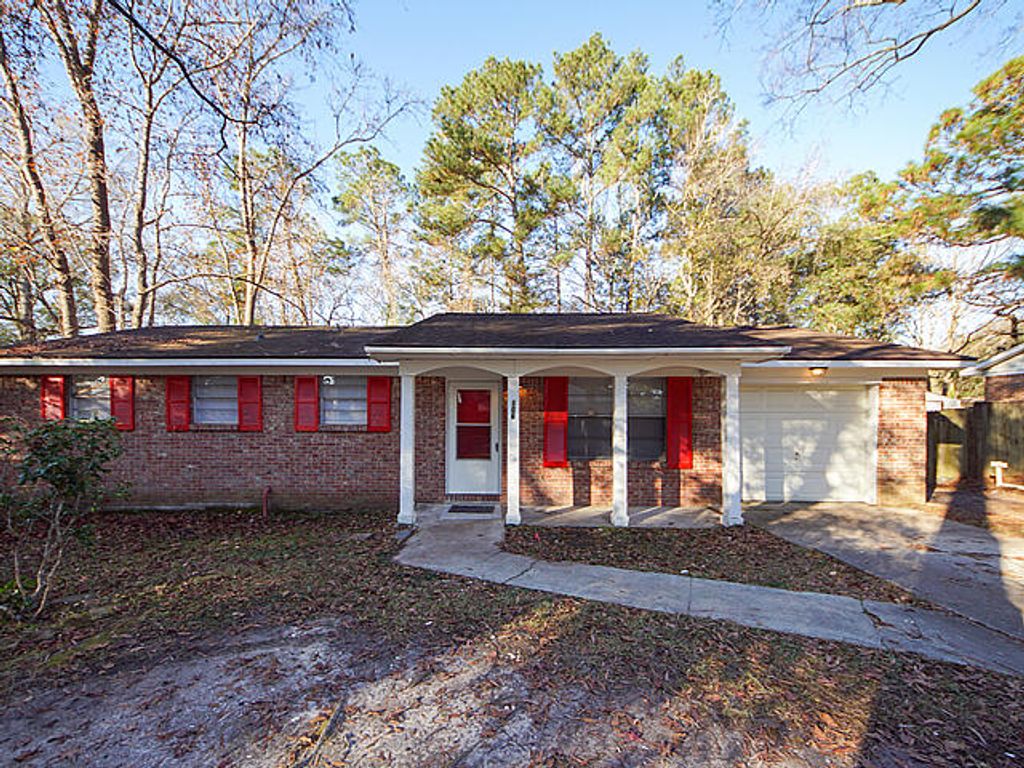 106 Barshay Drive, Summerville, SC 29483
