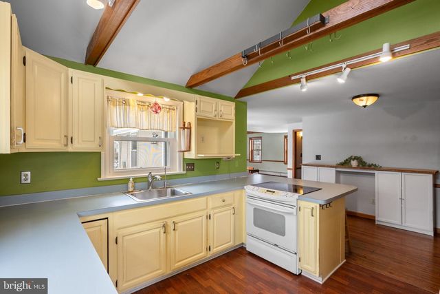 691 PARK RD, Lansdale, PA 19446