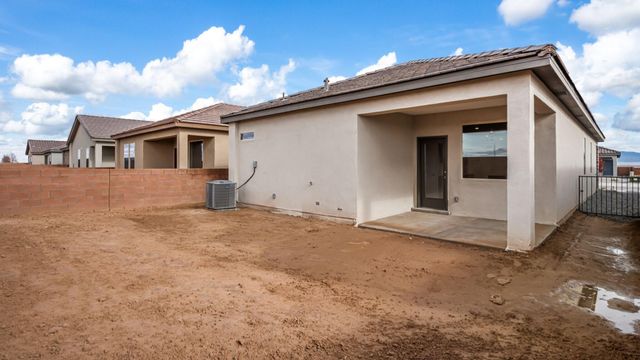 1510 Brillo Del Cielo Street NW, Los Lunas, NM 87031