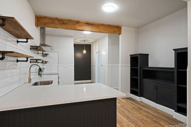 603 E Evergreen St, San Antonio, TX 78212