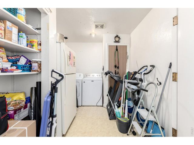 27 Newland Ct, Lakewood, CO 80226