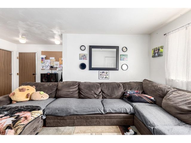 27 Newland Ct, Lakewood, CO 80226