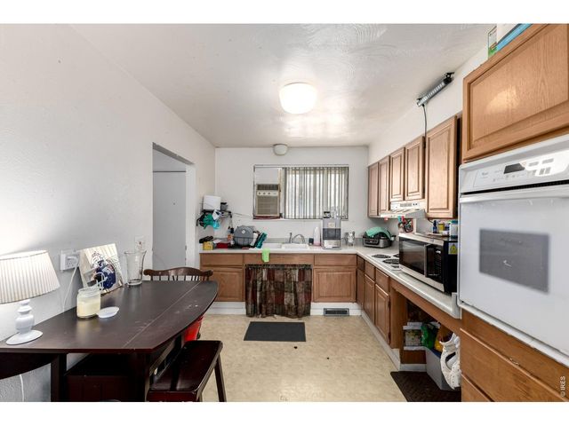 27 Newland Ct, Lakewood, CO 80226