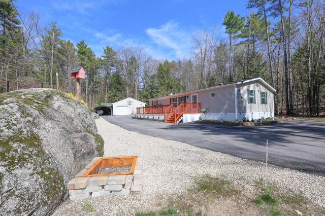 2435 Weare Road, Henniker, NH 03242