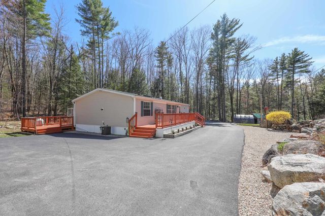 2435 Weare Road, Henniker, NH 03242