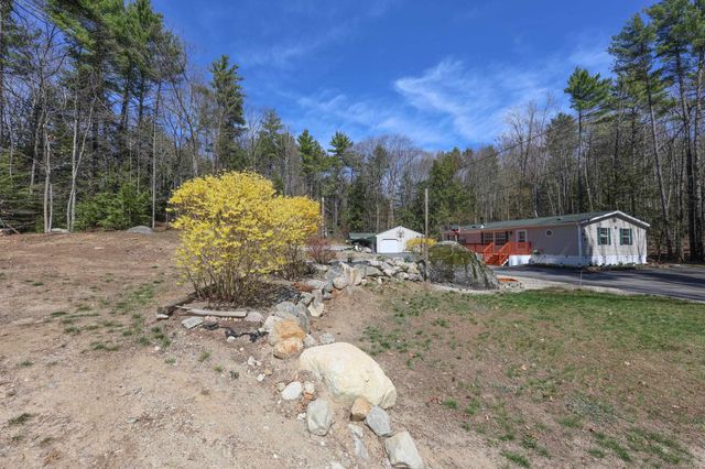 2435 Weare Road, Henniker, NH 03242