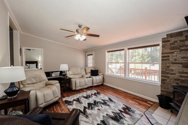 2435 Weare Road, Henniker, NH 03242