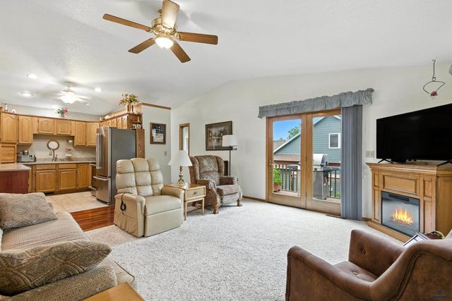 323 TERRACITA DR, Rapid City, SD 57701