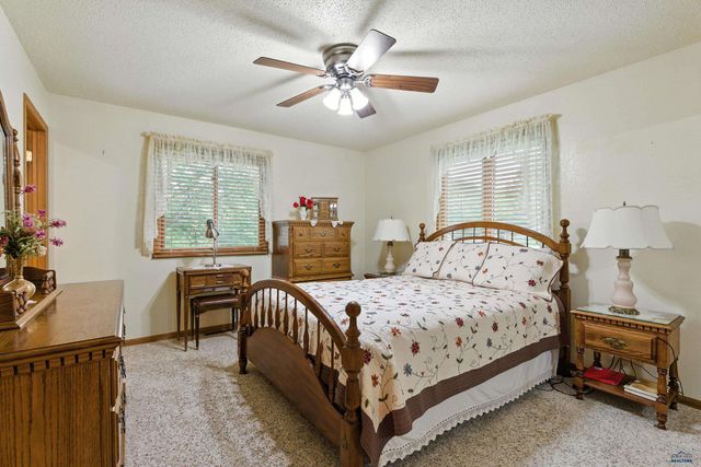323 TERRACITA DR, Rapid City, SD 57701