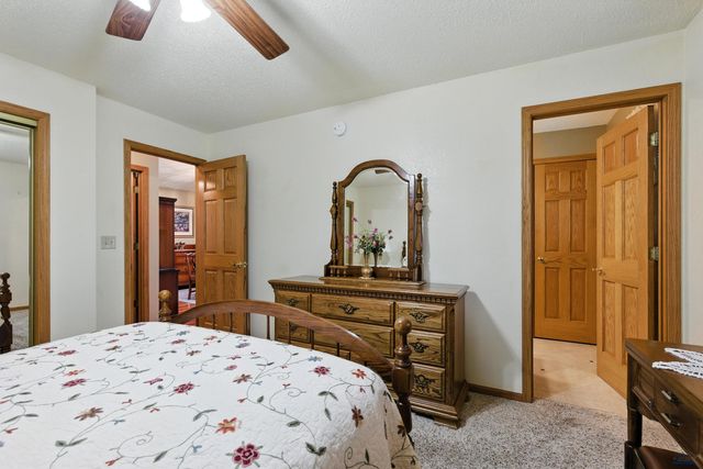323 TERRACITA DR, Rapid City, SD 57701