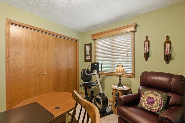 323 TERRACITA DR, Rapid City, SD 57701