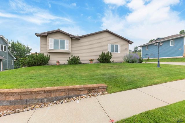 323 TERRACITA DR, Rapid City, SD 57701