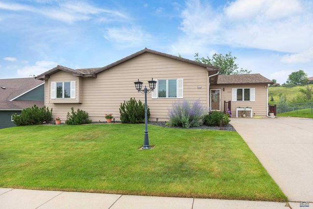 323 TERRACITA DR, Rapid City, SD 57701