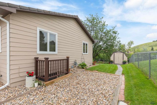 323 TERRACITA DR, Rapid City, SD 57701
