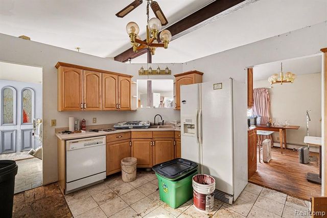 4100 Four Lakes Avenue, Linden, MI 48451