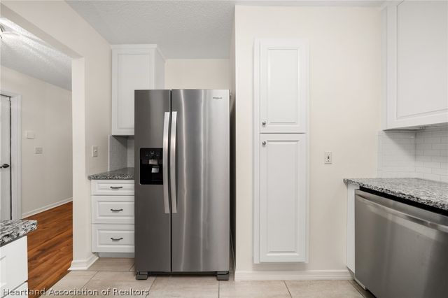 693 W Wesley Circle, Avon Park, FL 33825