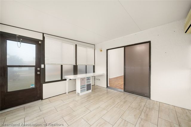 693 W Wesley Circle, Avon Park, FL 33825