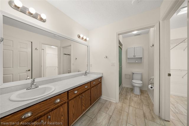 693 W Wesley Circle, Avon Park, FL 33825