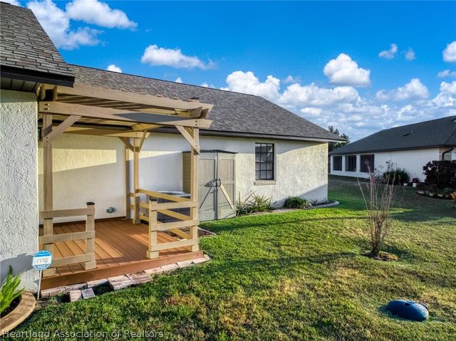 693 W Wesley Circle, Avon Park, FL 33825