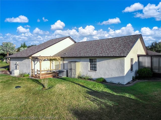 693 W Wesley Circle, Avon Park, FL 33825