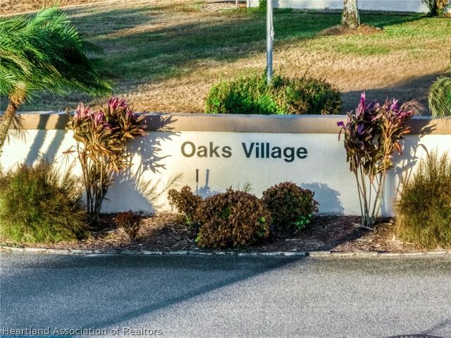 693 W Wesley Circle, Avon Park, FL 33825