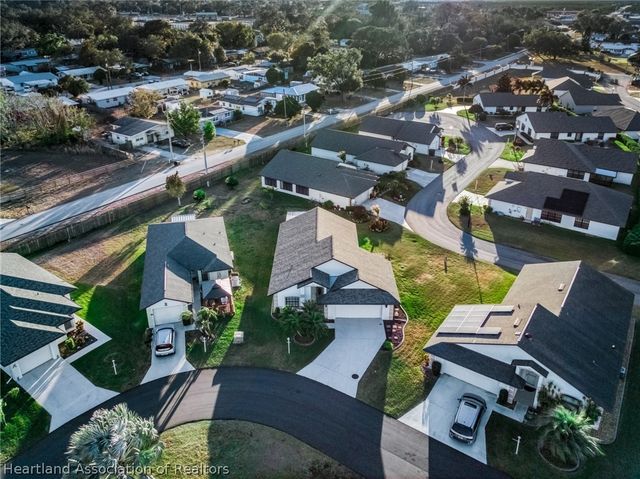 693 W Wesley Circle, Avon Park, FL 33825