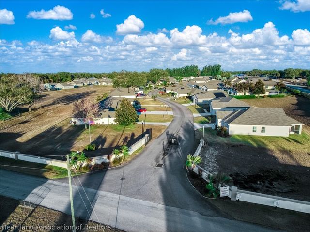 693 W Wesley Circle, Avon Park, FL 33825