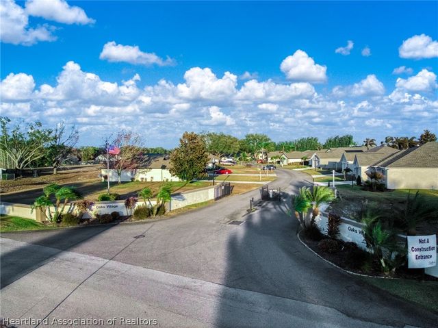 693 W Wesley Circle, Avon Park, FL 33825