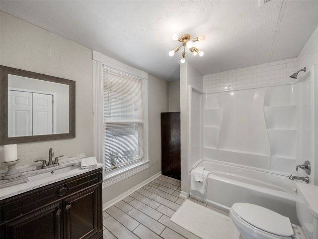 1109 W Main Street, Denison, TX 75020