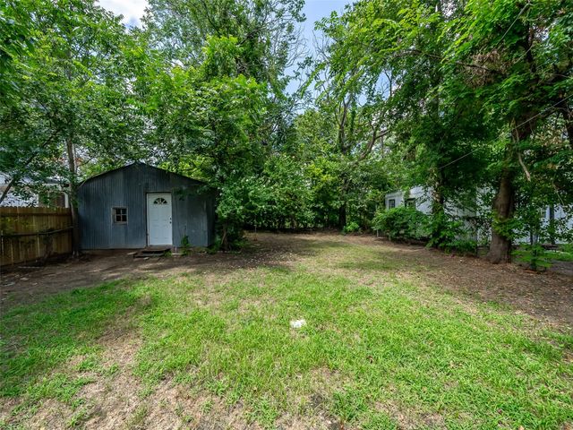 1109 W Main Street, Denison, TX 75020