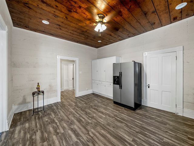 1109 W Main Street, Denison, TX 75020