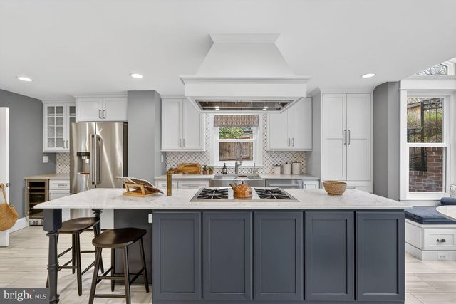 705 CHALFONTE DR, Alexandria, VA 22305