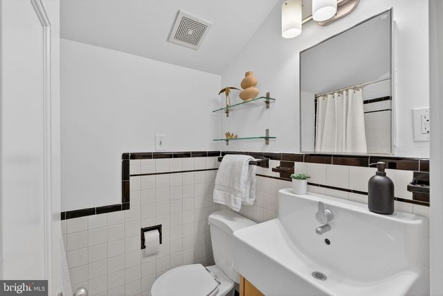 705 CHALFONTE DR, Alexandria, VA 22305