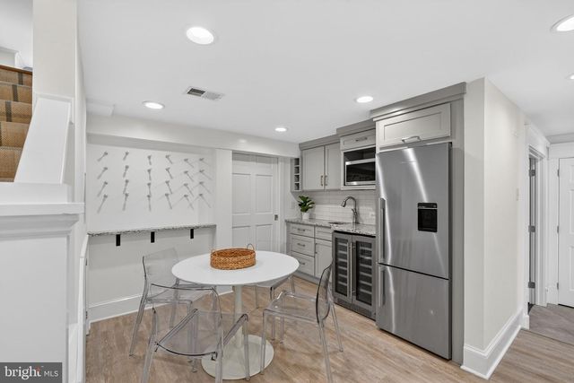 705 CHALFONTE DR, Alexandria, VA 22305