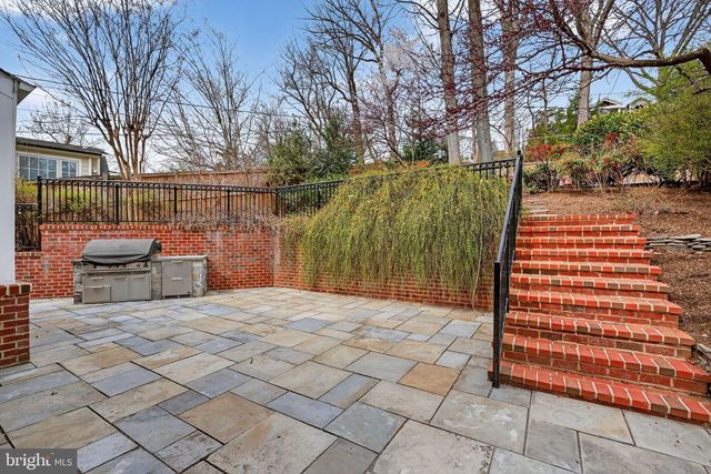 705 CHALFONTE DR, Alexandria, VA 22305