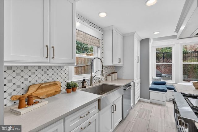 705 CHALFONTE DR, Alexandria, VA 22305