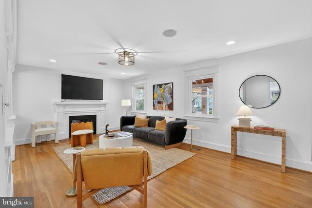 705 CHALFONTE DR, Alexandria, VA 22305